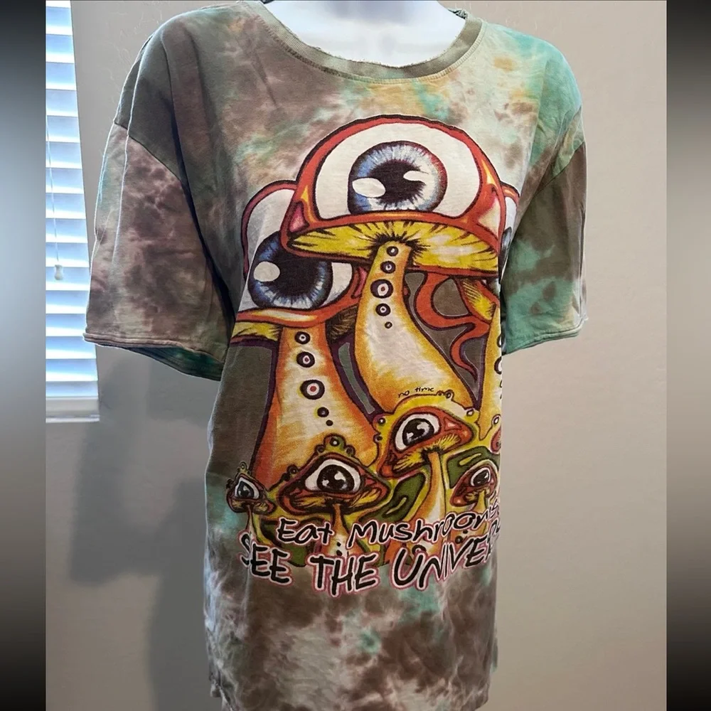 See the universe Tee from Ordinary Selenophile - XL - Picture 4 of 4